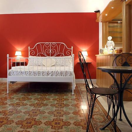 B&B Maia House Santo Stefano di Camastra Exterior photo